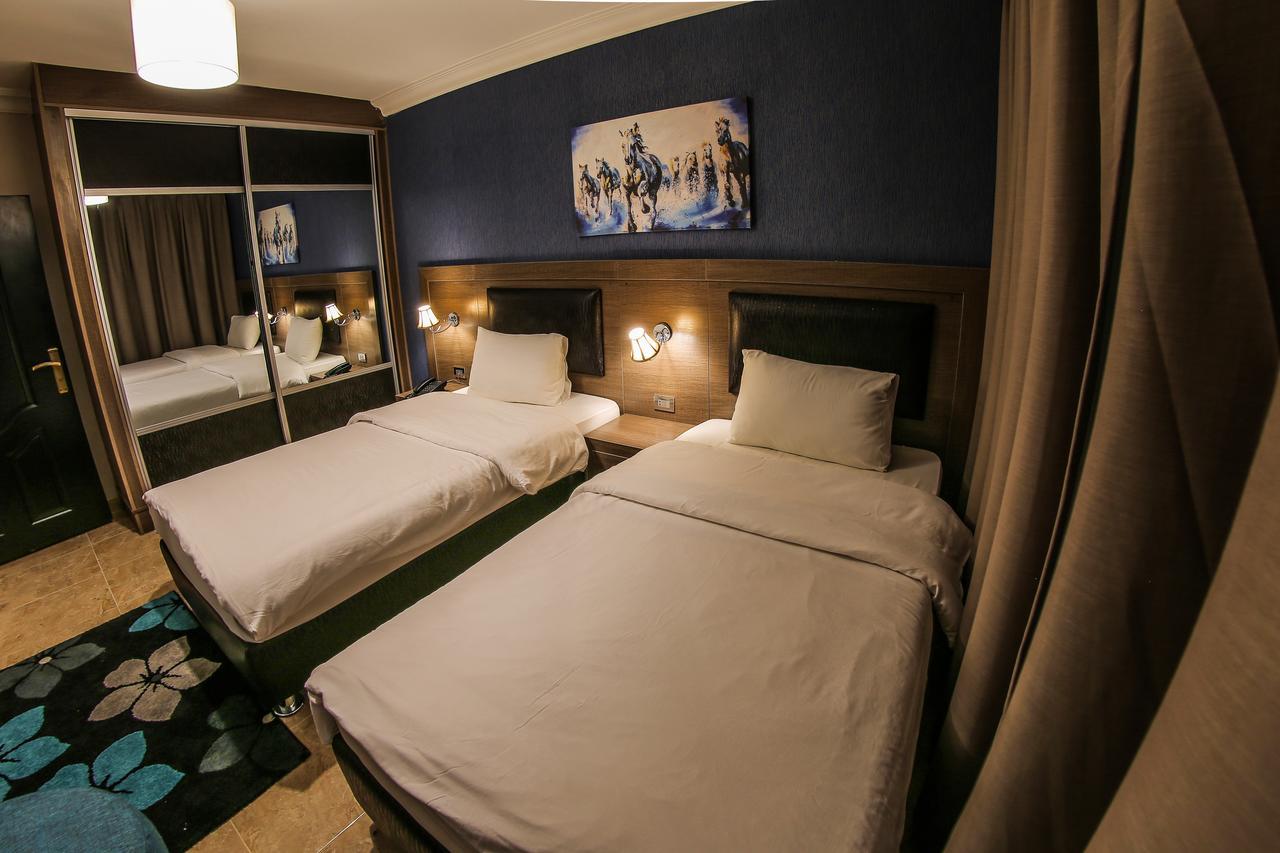 Ibiza Hotel Амман Экстерьер фото